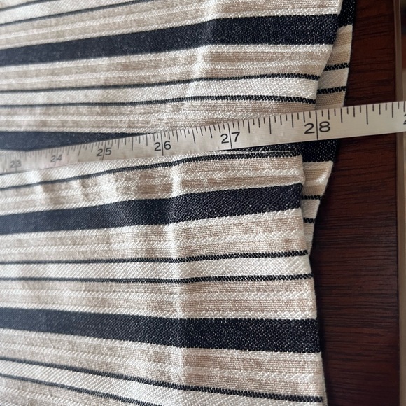 Express NEW ankle, high rise, ruffled waist, 10R pant - Picture 11 of 16